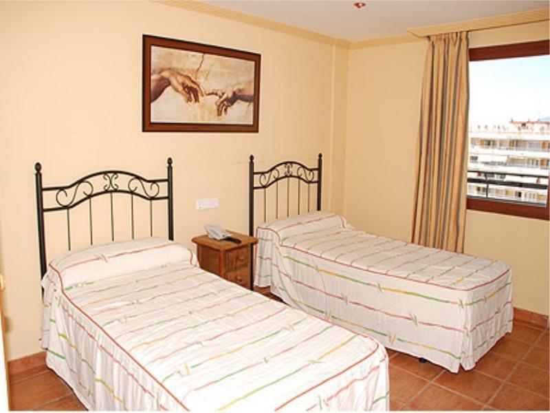 Apartamentos Mediterraneo Марбелья Экстерьер фото